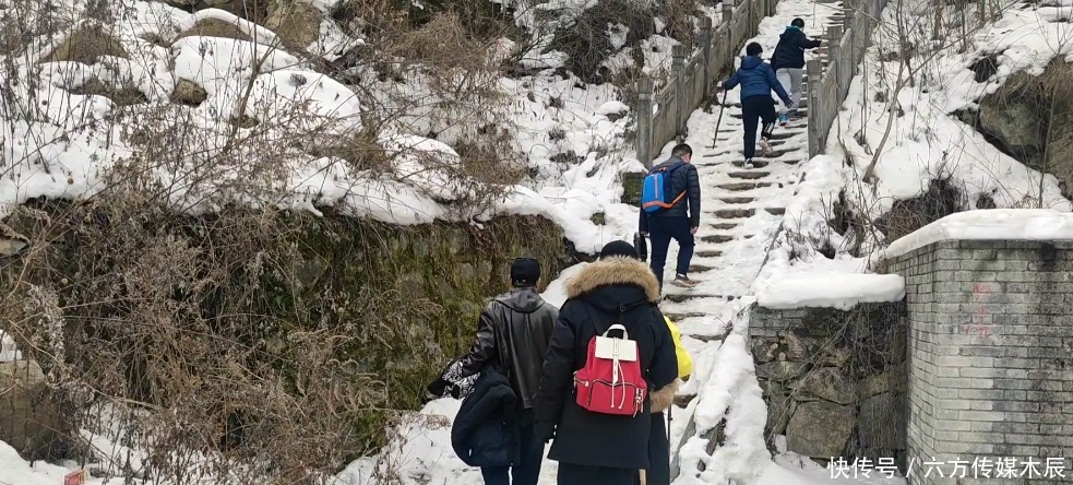 中年|秦岭终南山偶遇终南隐士和道长，零下二十度怎么过冬？最怕这件事