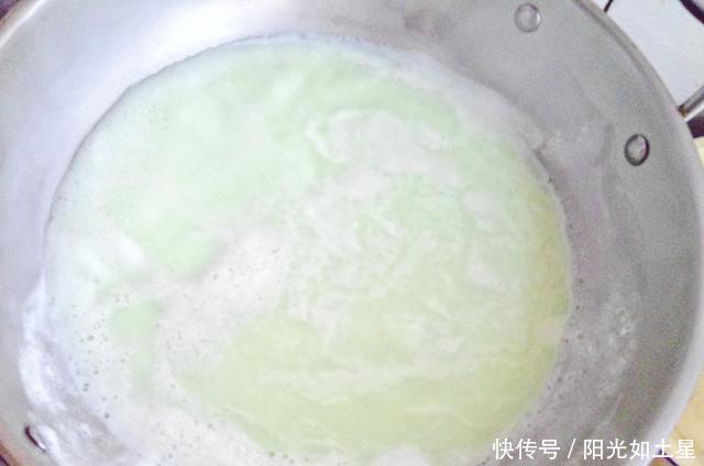 食用|豆腐脑在家就搞定,新手2分钟学会,一锅的量足够一家四口食用