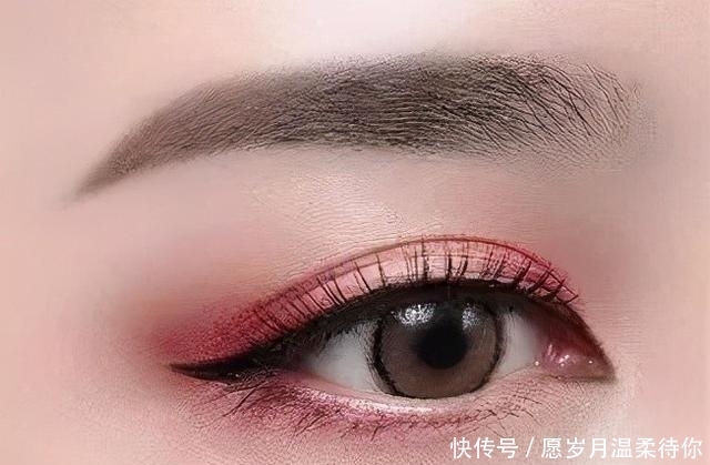看完这篇保姆级眼线教程，不准再说你不会画眼线了