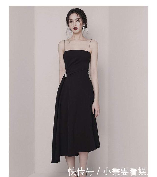 奔4奔5的女人别“装嫩”了,穿搭要文艺、清新一点,更减龄时髦