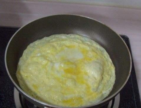  油腻|厨娘教我做鸡蛋饼，只需牢记3点，好吃不油腻，孩子直呼吃不够