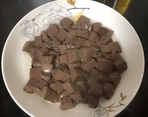  青蒜炒鸭血-有它能吃两大碗饭