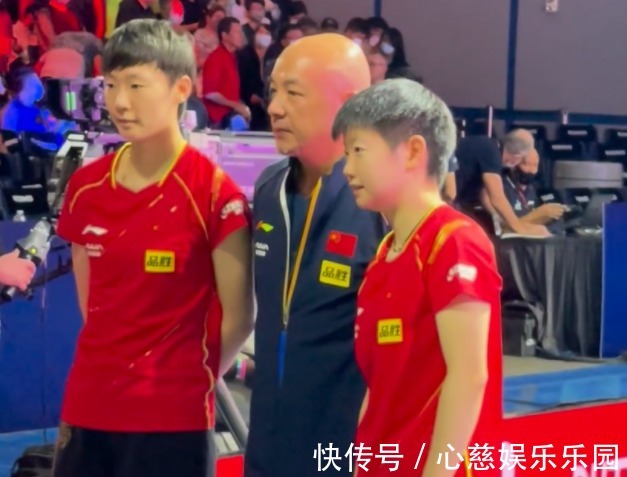 肖战|世乒赛王曼昱获女单冠军,倒地掩面庆祝,接下来的举动令人感动!