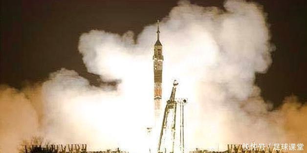史上最悲催的宇航员！刚刚升空不久祖国就没了，还成了通缉犯