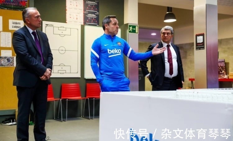 每日体育报|巴萨换帅时间线:解雇科曼后2天锁定哈维,11月4日或官宣