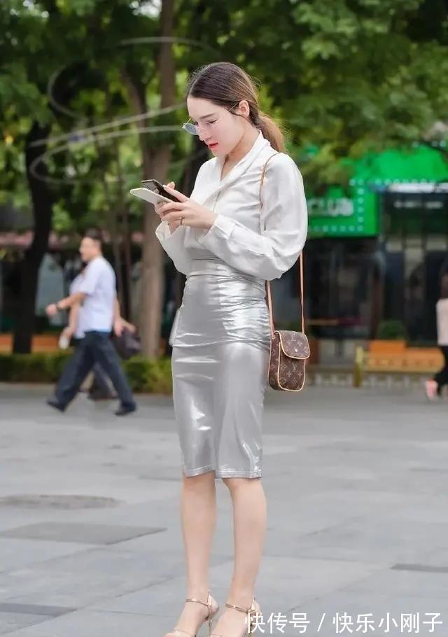 连衣裙 连衣裙真的可以改善体态,简约百搭休闲显瘦,可甜可咸