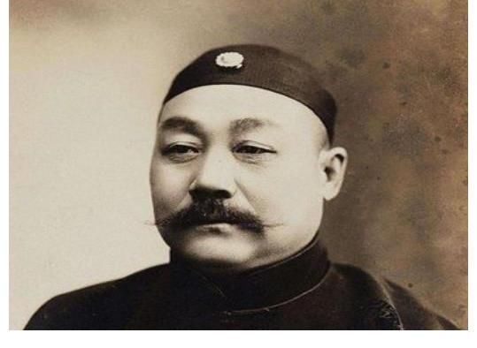 太极@曾勒索过杜月笙，传闻能在15米内秒杀对手的李景林，有多厉害