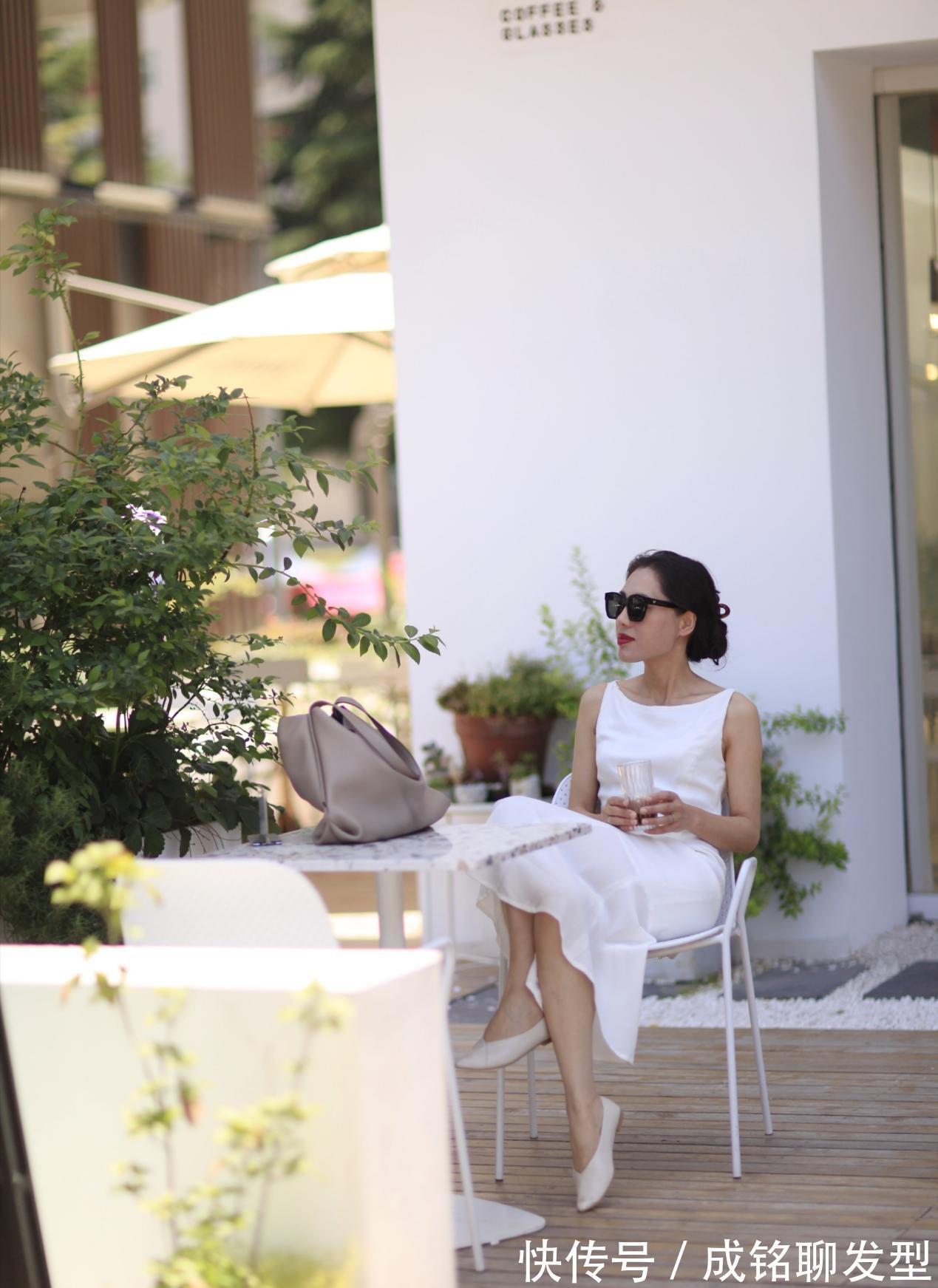 女人|女人年过四十穿衣“不能马虎”,这些搭配简单易学,让你优雅过夏