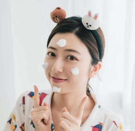 公认最伤肤的7个坏习惯，第1第7我都中了，怪不得皮肤总不好