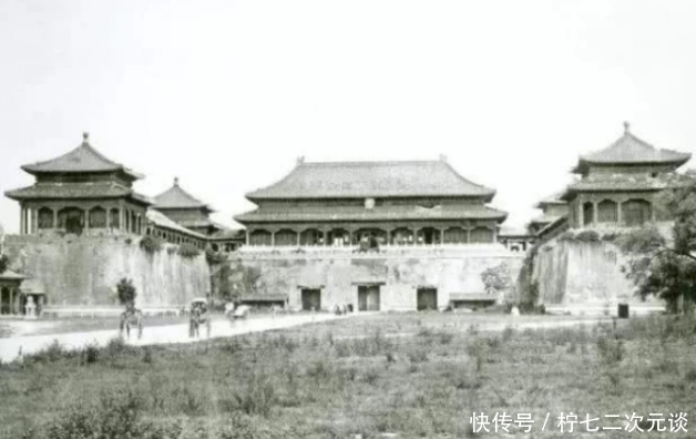 日本|慈禧出逃后的紫禁城，日本人拍下当时的照片，让人不敢相信