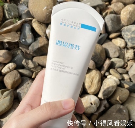 皮肤|洗面奶洗脸泡沫越多清洁力越好？难怪洗不干净脸，皮肤越洗越差