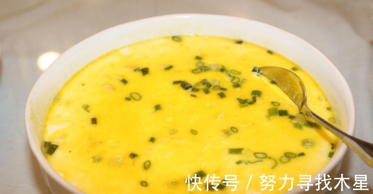 鸡蛋羹直接上锅蒸，难怪不好吃！做好“四步”，又嫩又滑孩子爱吃！