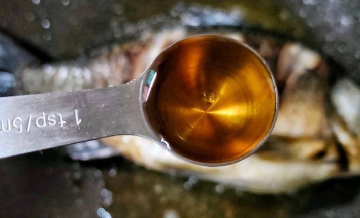 白萝卜|鲫鱼汤想要做的奶白无腥味,看我下面的做法,浓郁有营养