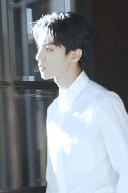 央视选秀节目|王俊凯即将录制央视选秀节目？《华彩少年》总决赛嘉宾名单曝光