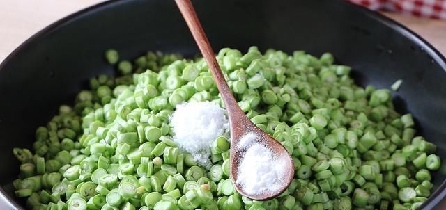豆角新吃法,无水无油,简单好吃不怕胖,一口一个早餐吃太美味了