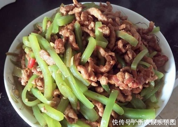 叶酸|这菜叶酸含量高,每天炒一盘,清脆可口,多吃不长肉,肌肤又水嫩