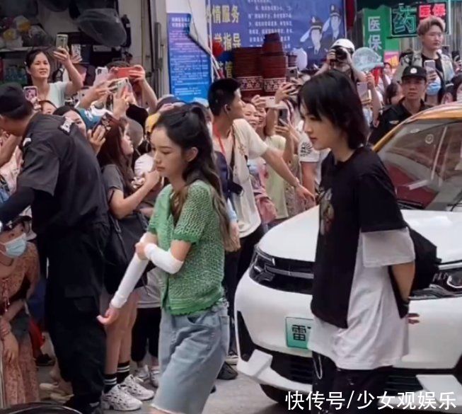 生圖美|網(wǎng)友圍觀中餐廳5嘉賓采購，相機(jī)下的周也又白又瘦，生圖美翻了