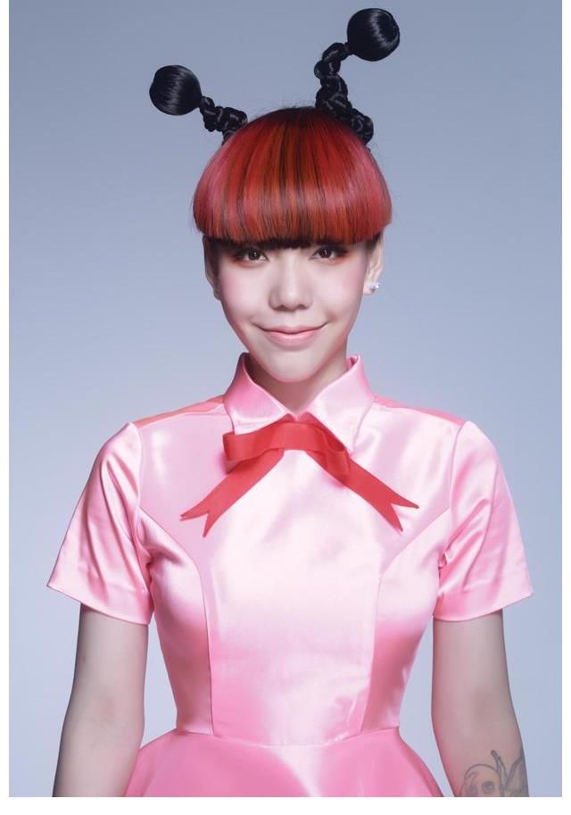 好声音|从1.3亿代言费到销声匿迹,当年好声音亚军吴莫愁,究竟得罪了谁？