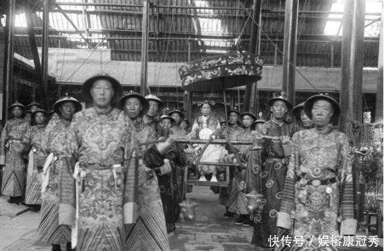 慈禧|为什么慈禧每天化妆时,嘴里都会含着两个核桃?