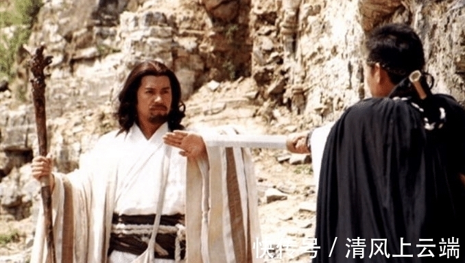 配角&金庸笔下最牛配角,两次削弱他武功仍是一流,连徒弟也是武林神话