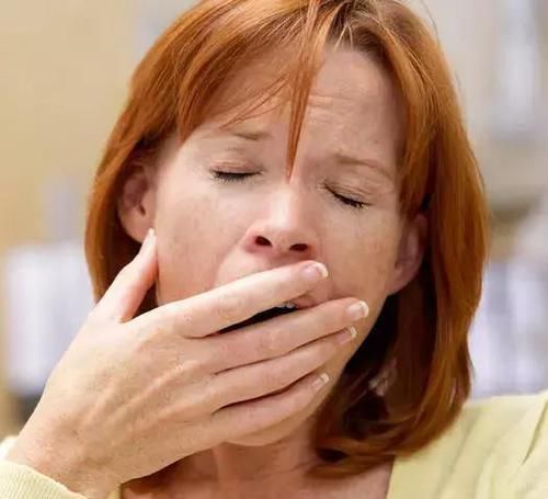 黑巧克力|女性经期如果出现几种表现,可能预示7种身体疾病,不该忽视