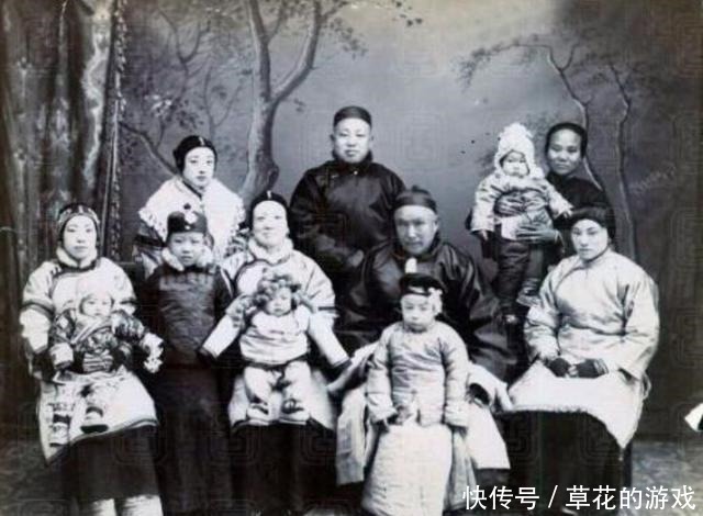 多姨太太|部下打仗得胜归来,他把二十个姨太太排好你看上哪个随便挑吧