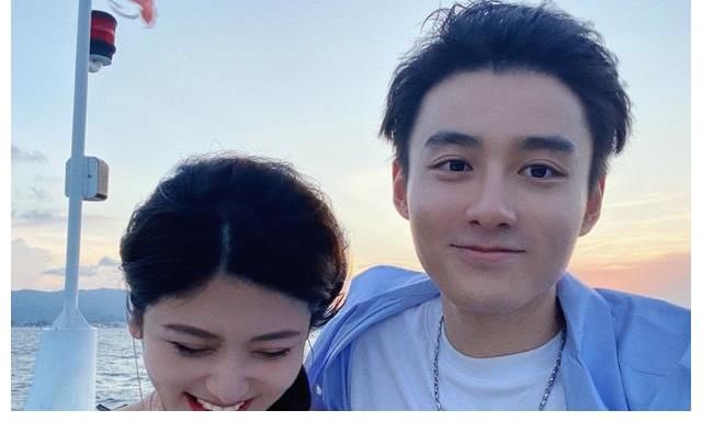 明星做“僚机”匿名来相爱，这档综艺自称“爱情公寓”，凭什么？