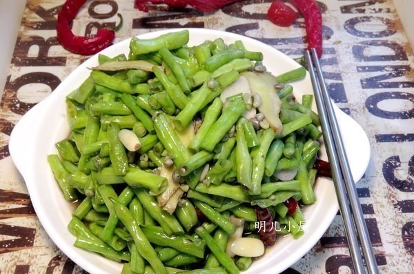 维生素b|身边的“天然叶酸”被发现,女人隔天吃点,头发丝滑,小肚子干净