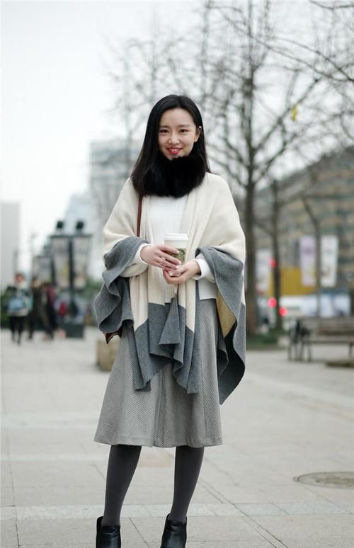 为何你戴围巾有股浓浓的“大妈感”？跟着这些博主学，秒变时髦精