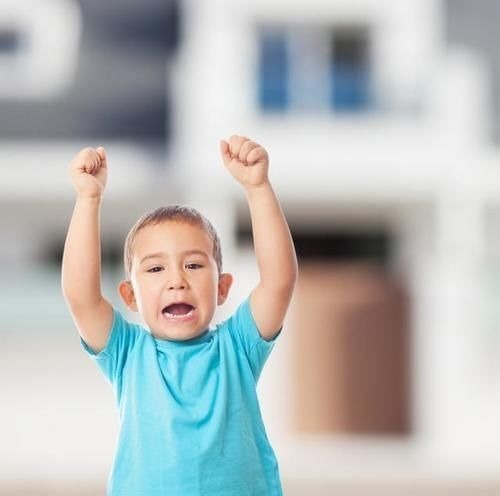 丽宝|孩子有这几个坏习惯,正是变聪明的信号,家长先别急着责怪!