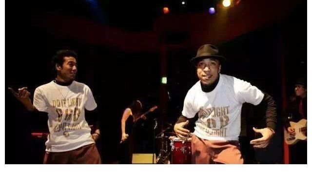 这就是街舞:比起来场上所有选手,这位才称得上是首屈一指的大神