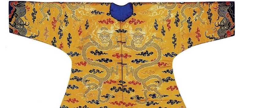 龙袍|皇帝穿的龙袍几十年不洗?那如果弄脏了怎么办?看完你就知道了!