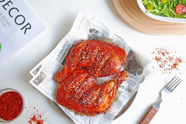 疫情在家自制脆皮烤鸡腿，爆汁满嘴，皮脆肉嫩不油腻