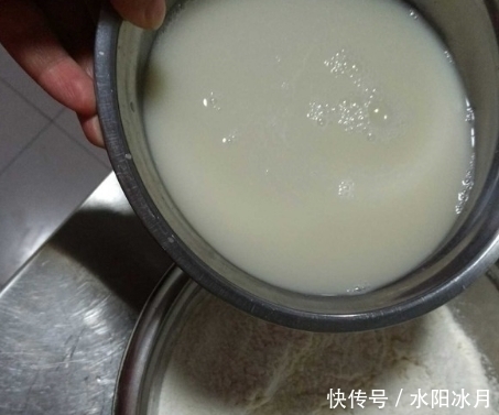 只用发酵粉发面,一看就是外行大厨教你这样做,15分钟就搞定