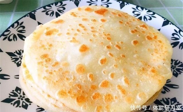 起层|烙饼时，直接烙是大错特错！多做1步，饼柔软起层不发硬，特好吃