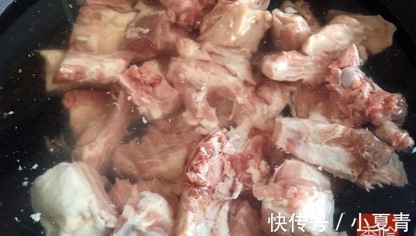 发酵|天一热, 全家就都馋这道菜, 做好后连饭都省了, 一大锅吃的特干净
