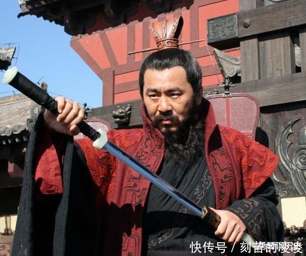 “身在曹营心在汉”,关羽不跟曹操是真的重情义,还是另有蹊跷