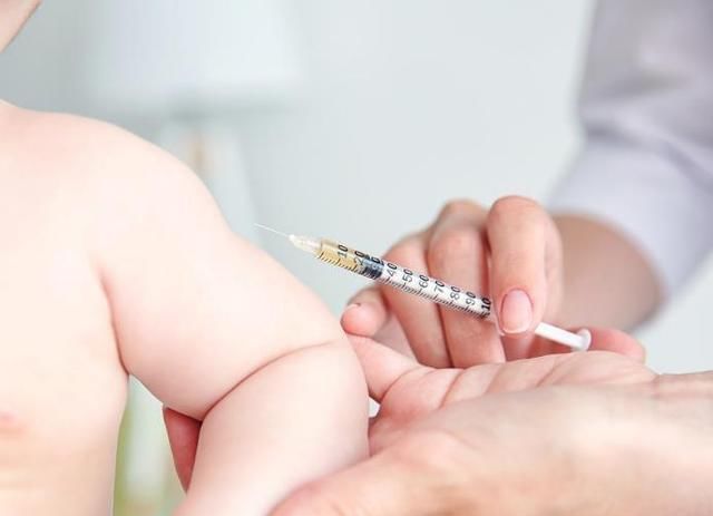 接种疫苗|宝宝接种疫苗后，如果出现这8种不良反应，要赶紧送医院！