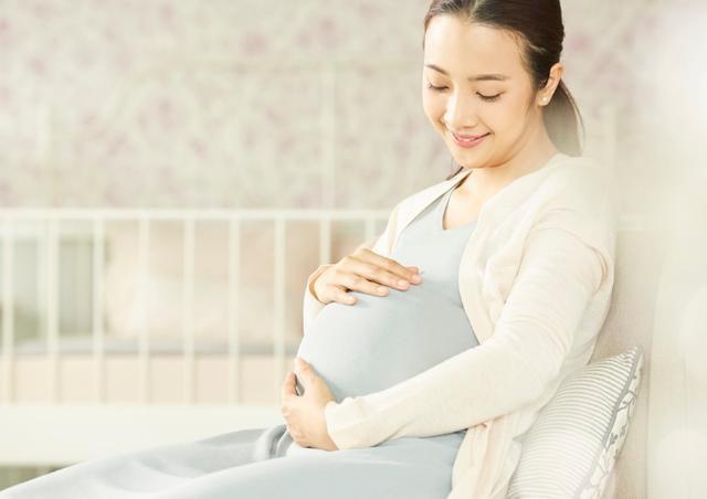 宝妈|90后宝妈朋友圈晒“孕装照”,忘记屏蔽亲戚,引来全家人怒斥