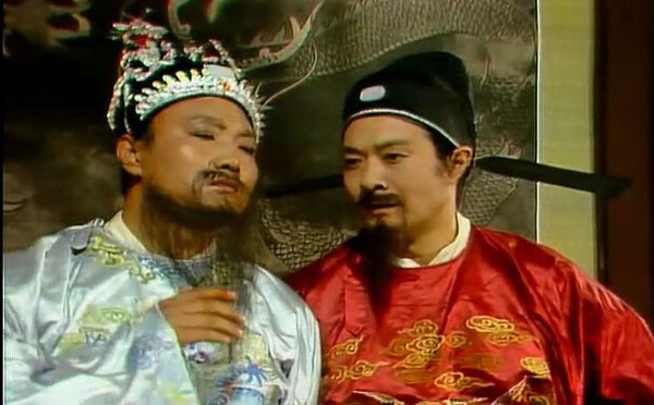 写乎|读《红楼梦》:贾雨村开初并不是平儿口中的喂不饱的野杂种?