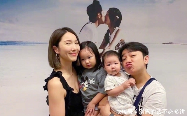 李亚男|王祖蓝晒全家福庆父亲节，还下厨给李亚男做美食，夫妻俩热吻甜齁