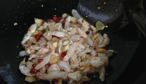 齐名|它是鱼身上最营养的，与燕窝齐名，胶原蛋白多，很多人却直接扔掉