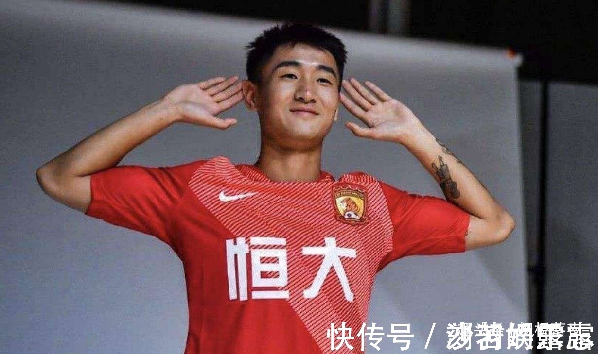 外援|中超又出一个韦世豪单场上演梅开二度,22岁已是成熟射手!