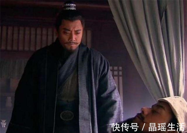 林冲#水浒第一高手，在梁山中威望却不高，原来被宋江拉来压制林冲的