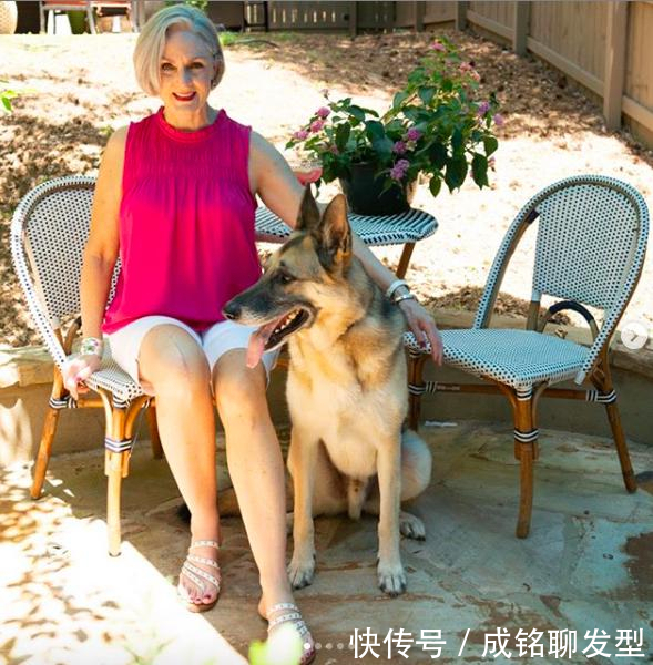 苗条|她是63岁的穿搭博主,皮肤松弛腰身也不苗条,但时尚气质从不输阵