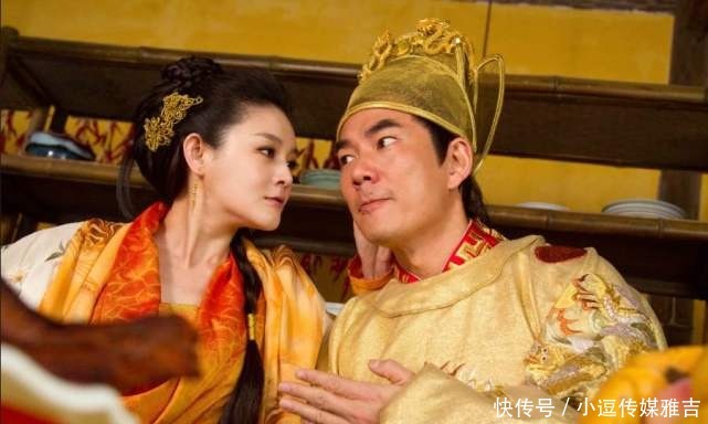 反叛|爷爷起兵反叛孙子，孙子皇帝高兴的拍手叫好，堪称历史最荒唐皇帝