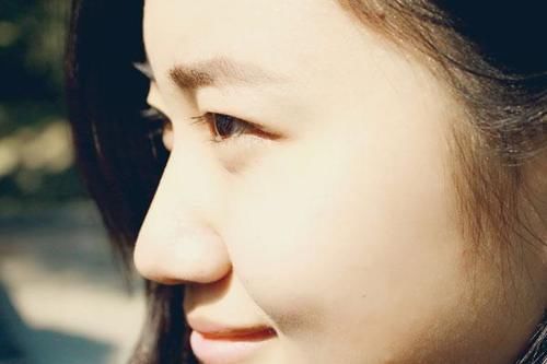 女性|女性雌激素充足时，身上会有哪些变化？雌激素是不是越多越好？