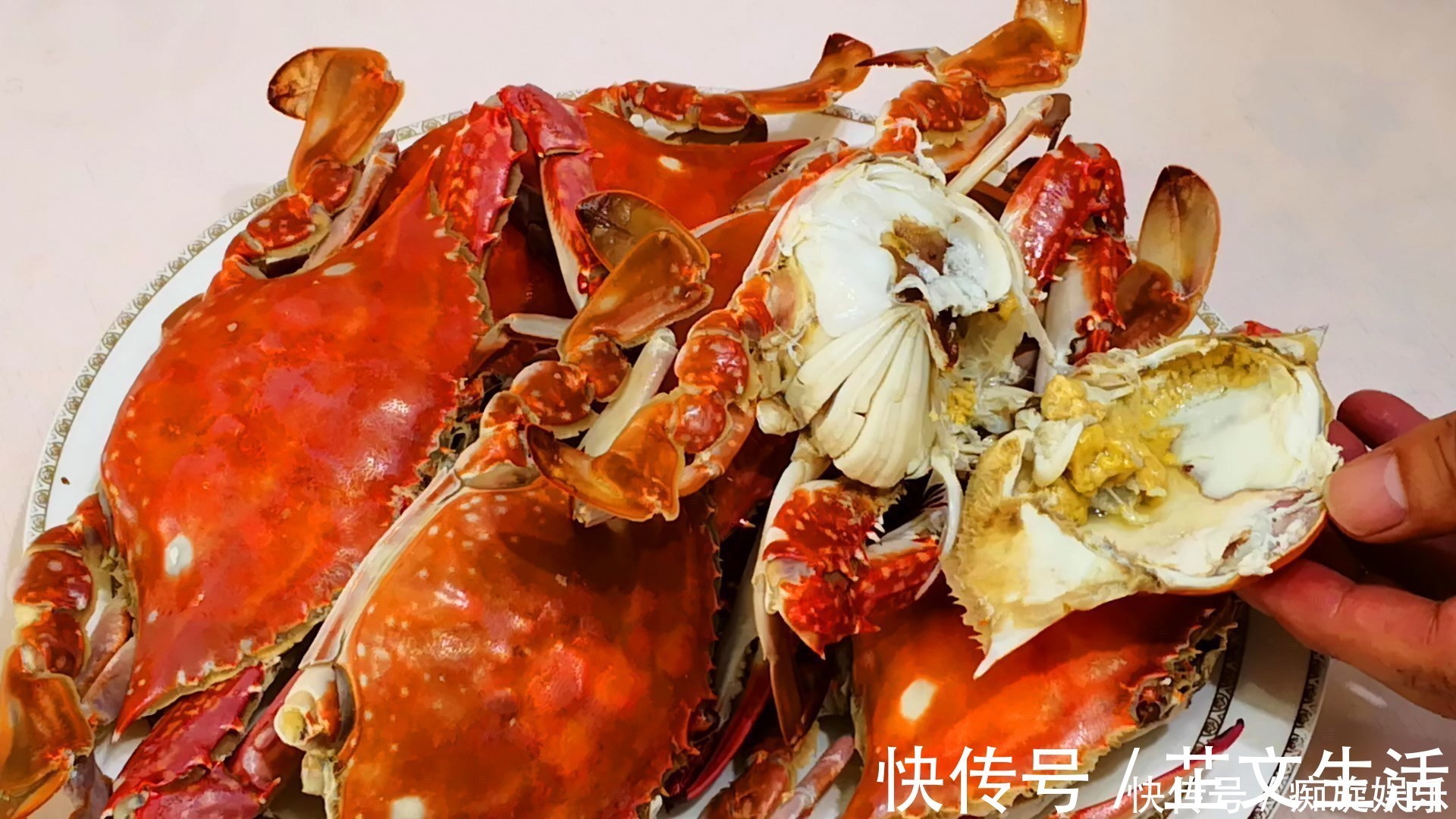 三人行必有我师焉|蒸螃蟹原来有诀窍，教你正确做法，不流黄不掉腿，肉质鲜嫩无腥味