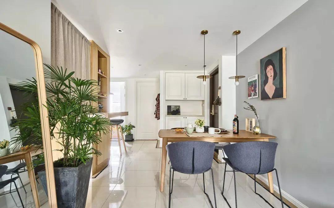 搭配|87㎡现代简约家居,一整面沙发墙做书柜,真心漂亮又实用!