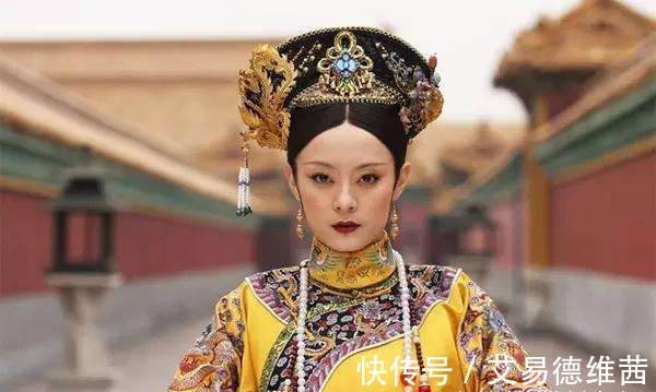 满族|清朝女子的发饰都是怎样的?